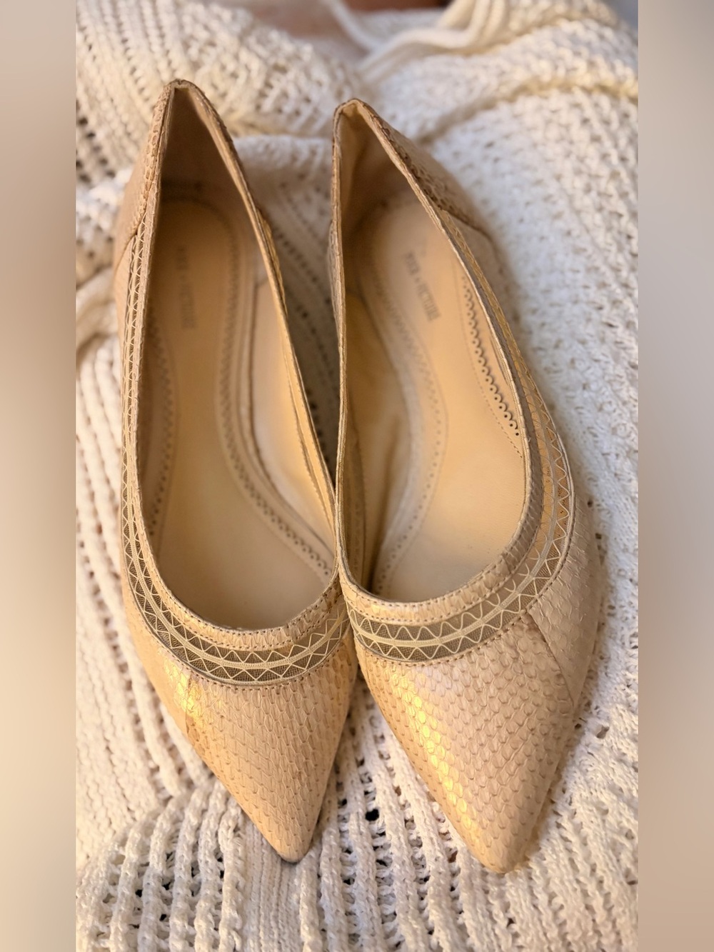 * Pour La Victoire Pointed Toe Flats in Nude Beige Textured Leather Mesh Accent